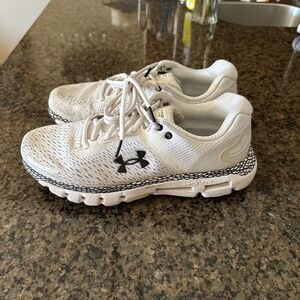 Under Armour Hovr Infinite (women's)